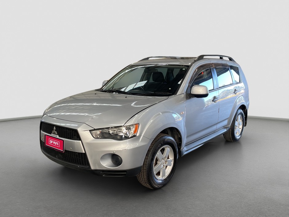 2010 Mitsubishi Outlander LS Petrol