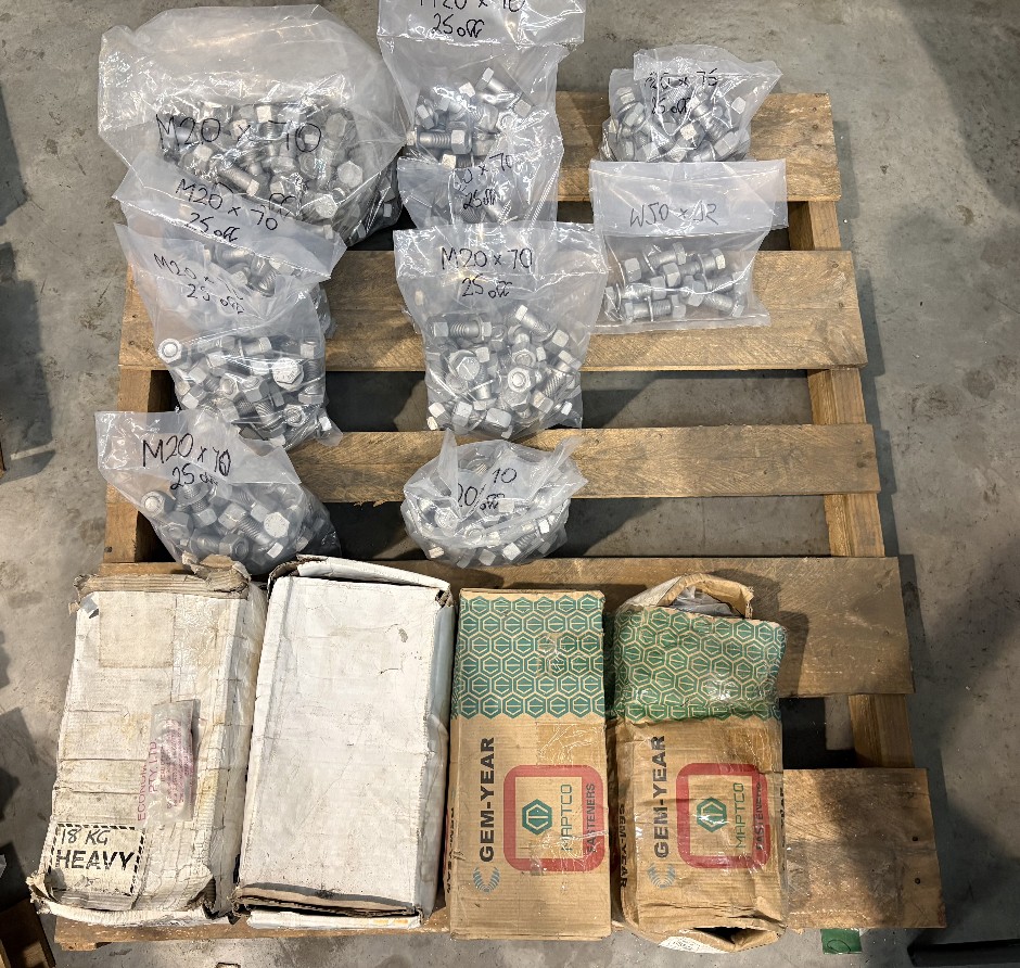 <p>Pallet Comp. Never Used Large Qty of M20 Structural Bolts, ORP $1000</p>