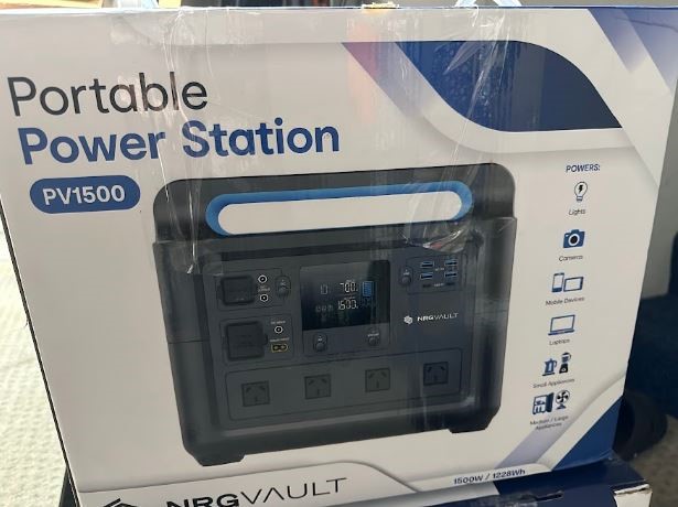 CLOSING DOWN SALE: Portable Power Station