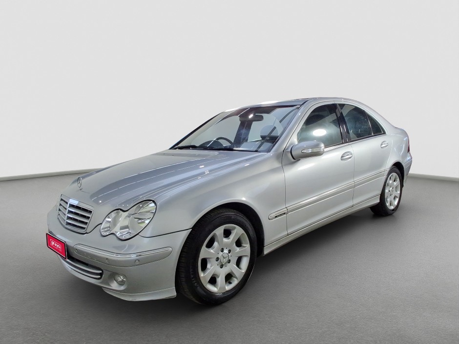 2005 Mercedes-Benz C180K Elegance Kompressor Sedan