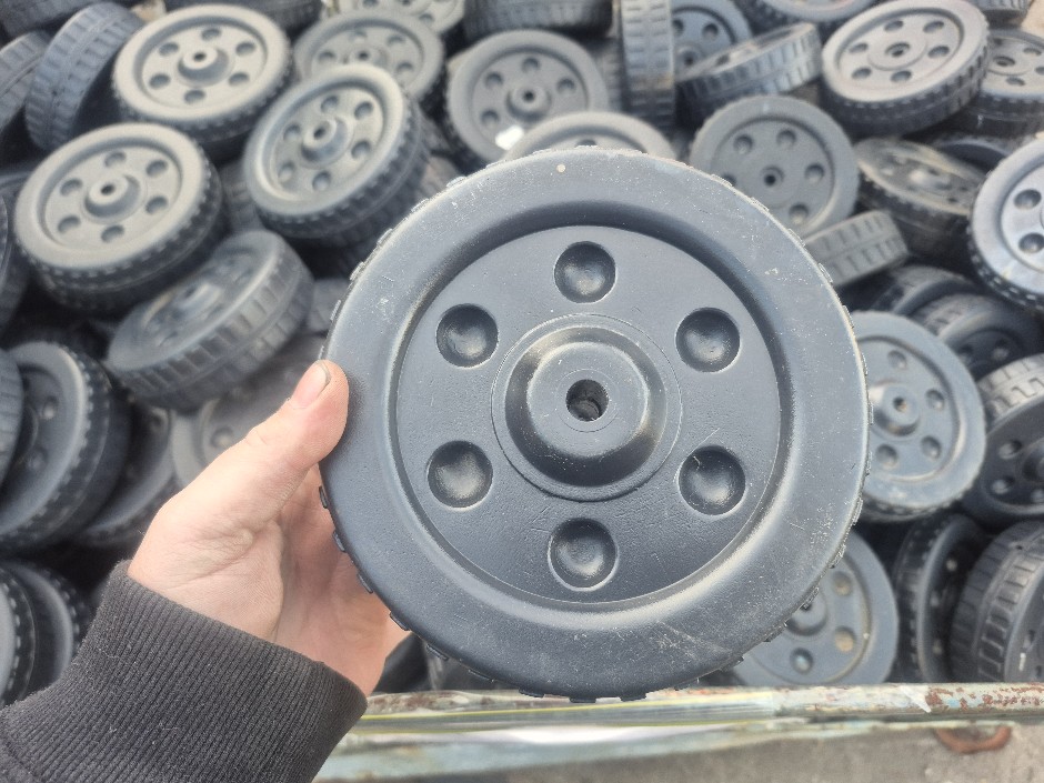 BBQ/Lawn Mower Wheels