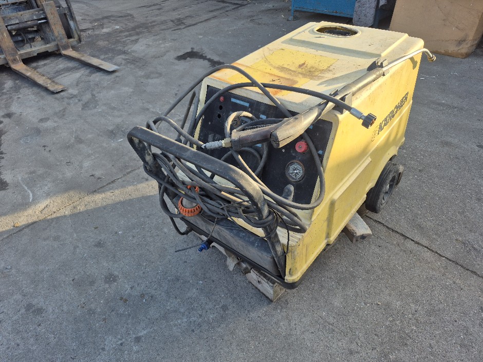 Pressure Washer