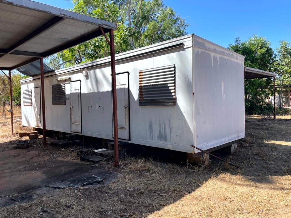 <p>Three Room 12m x 3m Demountable Building for Removal</p>
