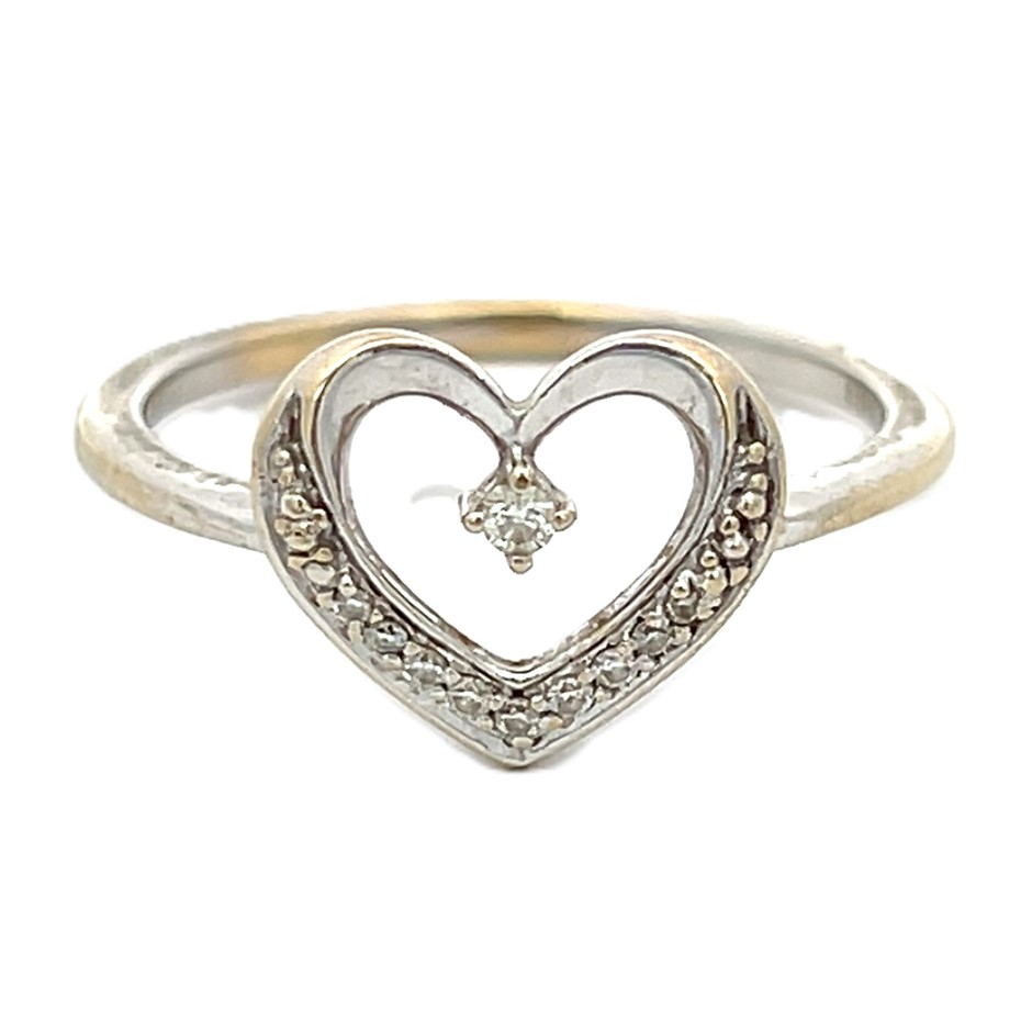 18ct White Gold Diamond Heart Ring