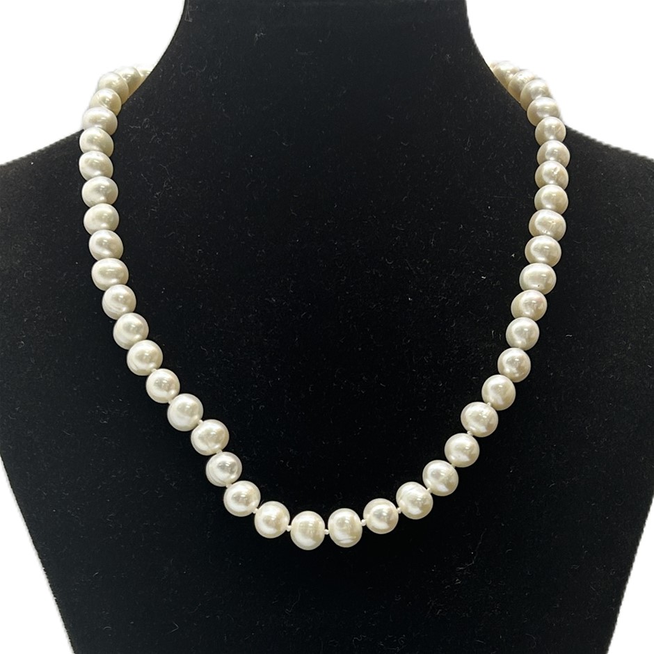 14ct yellow gold cultured pearl necklace