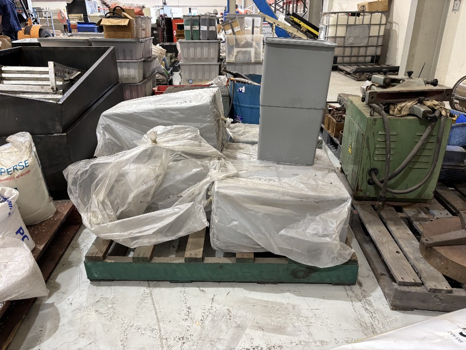 <p>Pallet of Grey Plastic Bins</p>