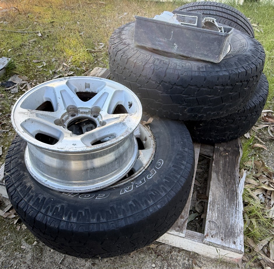 <p>Nissan Patrol Rims and Tyres</p>