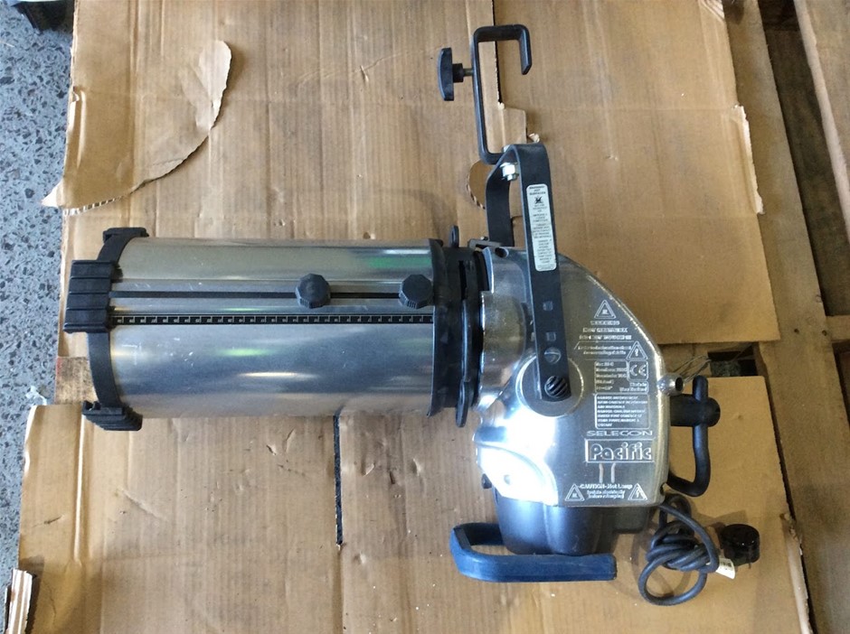 Selecon Pacific 12-28 Profile Spotlight Theatre Stage Lighting Fixture