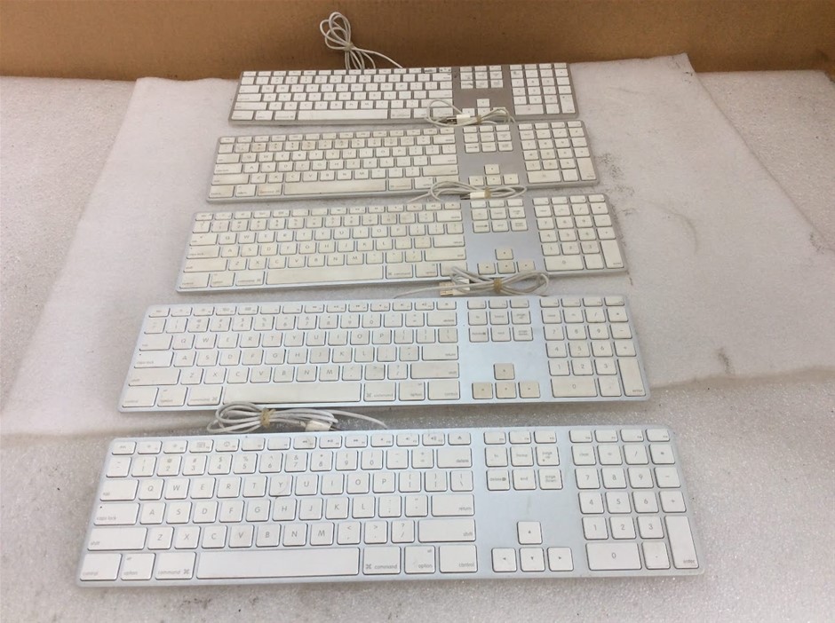 Apple A1243 full-size aluminum Apple Keyboards (Lot of 5)