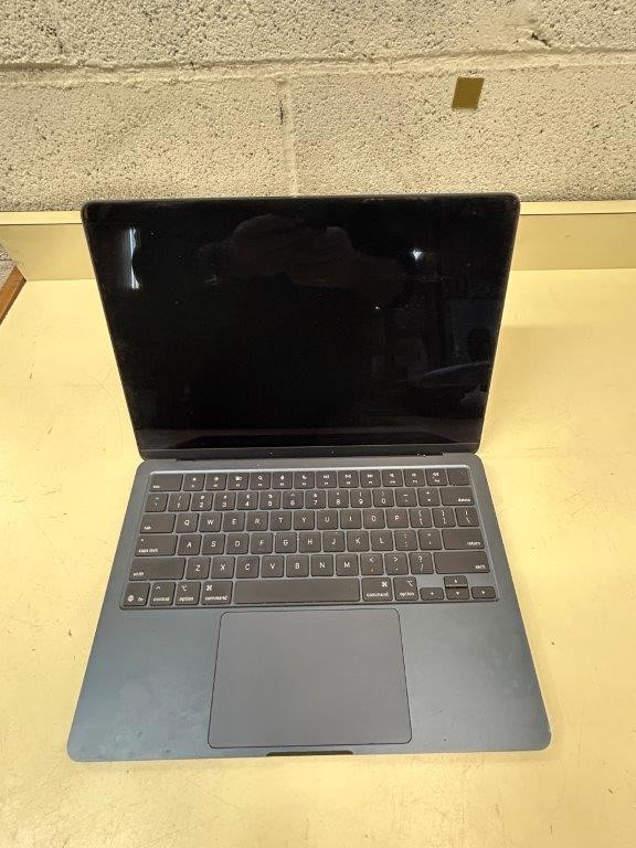 Apple A3240 MacBook Air 13 Inch Laptop