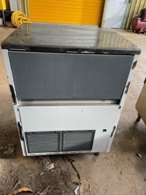 <p>Brema CB-840A Ice Machine</p>