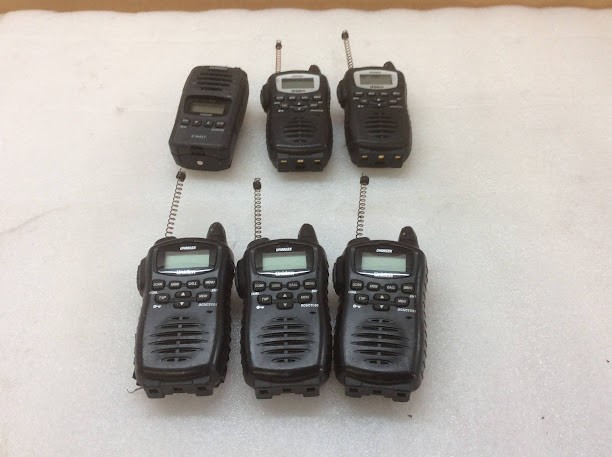 Uniden UH049SX&UH850S&UH065SX Handheld UHF CB Radios (Lot of 6)