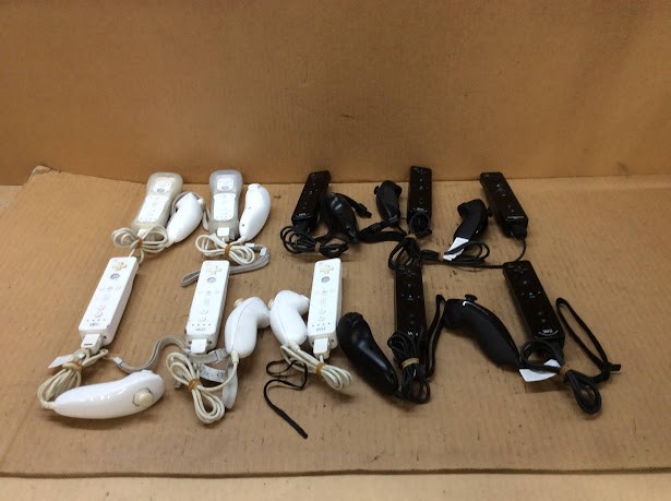 Nintendo Wii Remote Controllers and Nunchuk accessories (Lot of 10)
