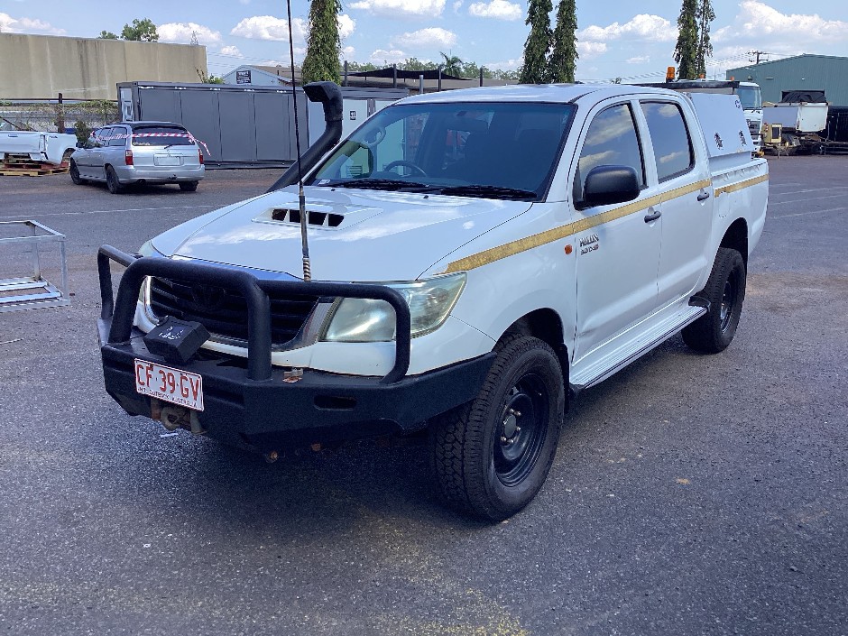 2013 Toyota Hilux SR Diesel