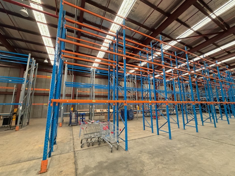 <p>Dexion Pallet Racking Shelving</p>