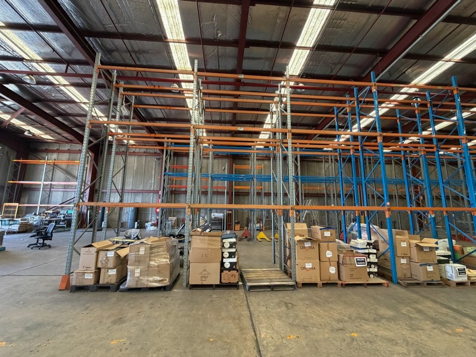 <p>Dexion Pallet Racking Shelving</p>