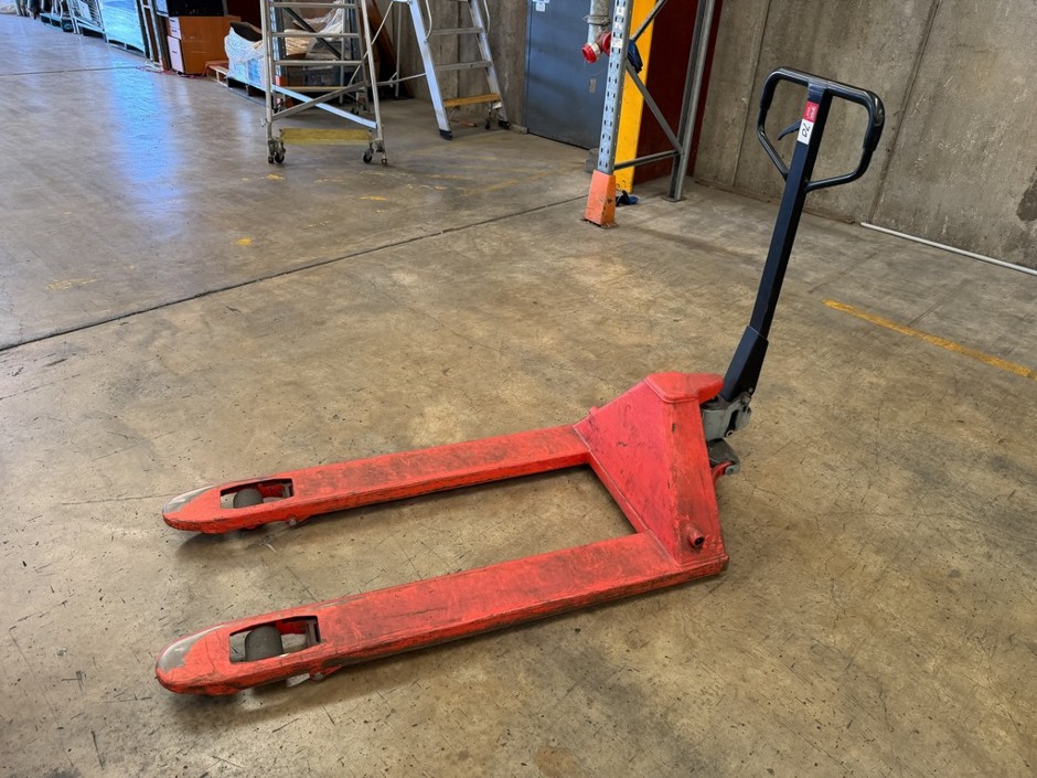 <p>Hydraulic Pallet Truck</p>