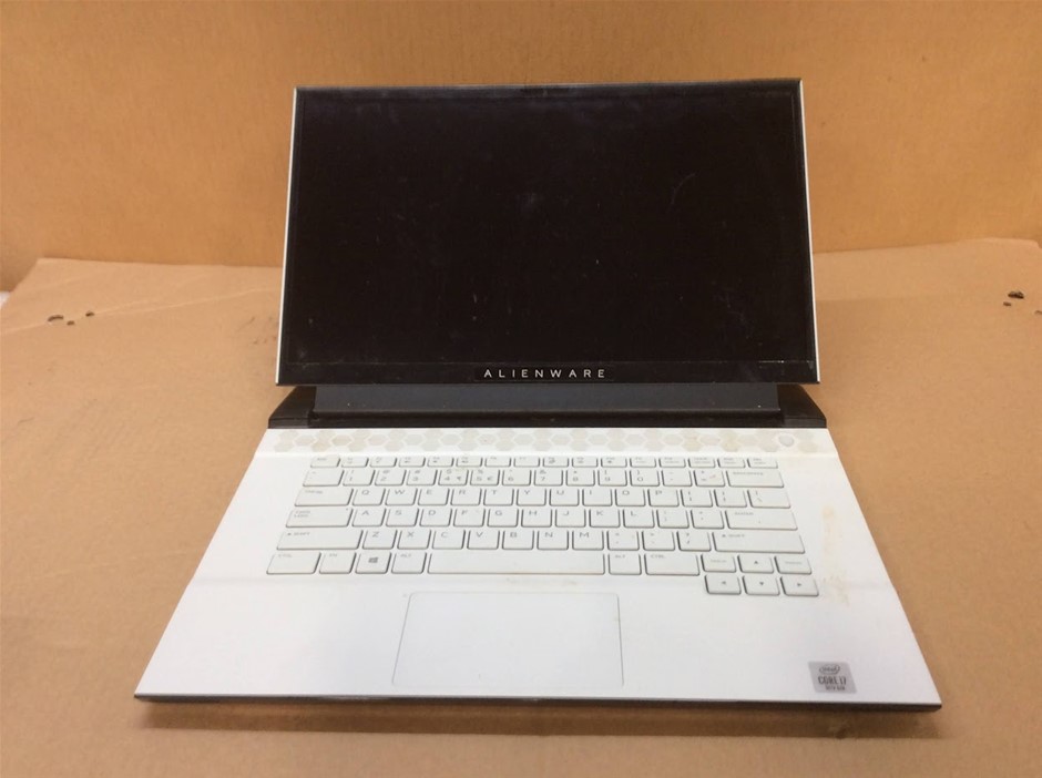 DELL ALIENWARE P87F002 Laptop I7-10GEN NO RAM&HDD Silver