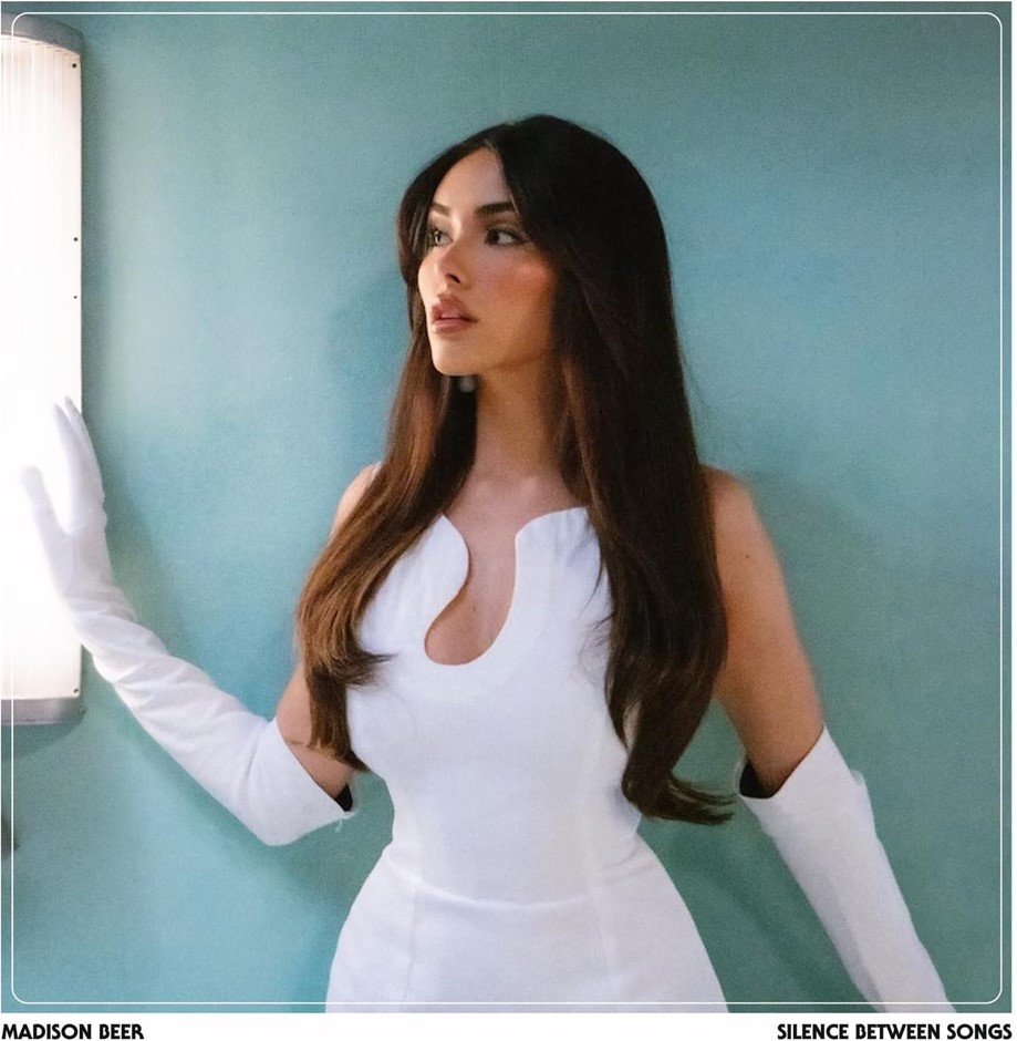 MADISON BEER 'Silence Between Songs' Vinyl. Buyers Note - Discount Freight
