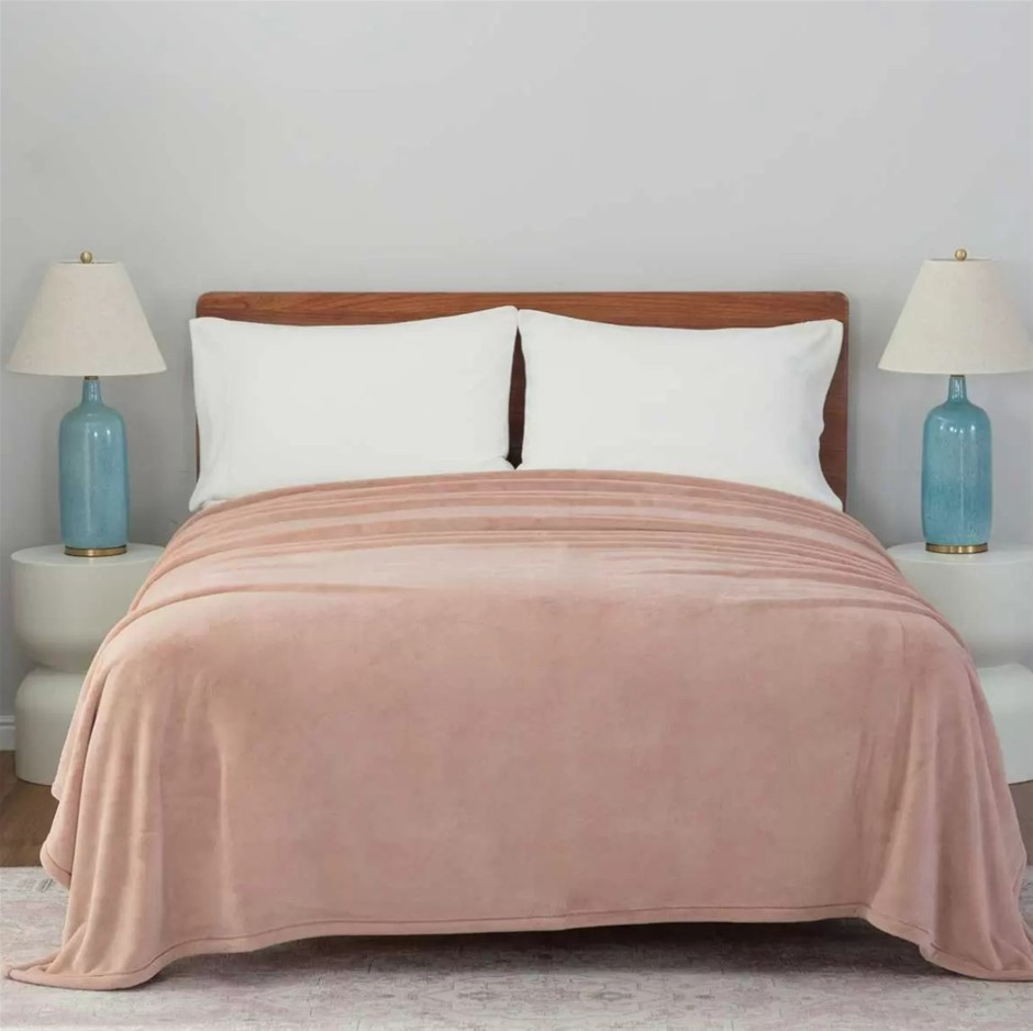 BERKSHIRE Luxe Loft Blanket, King, Hushed Auburn. NB: Not in original packa