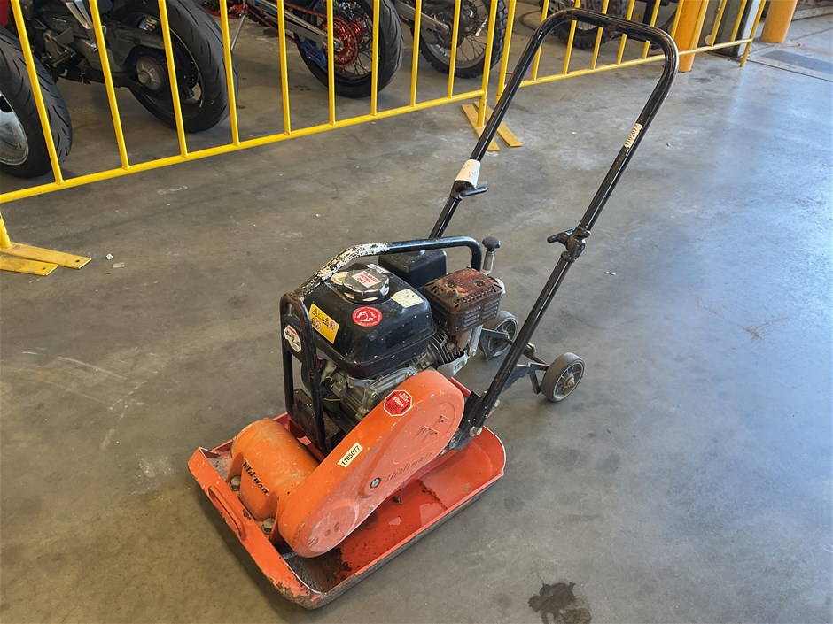 Mikasa MVC-F80H Plate Compactor