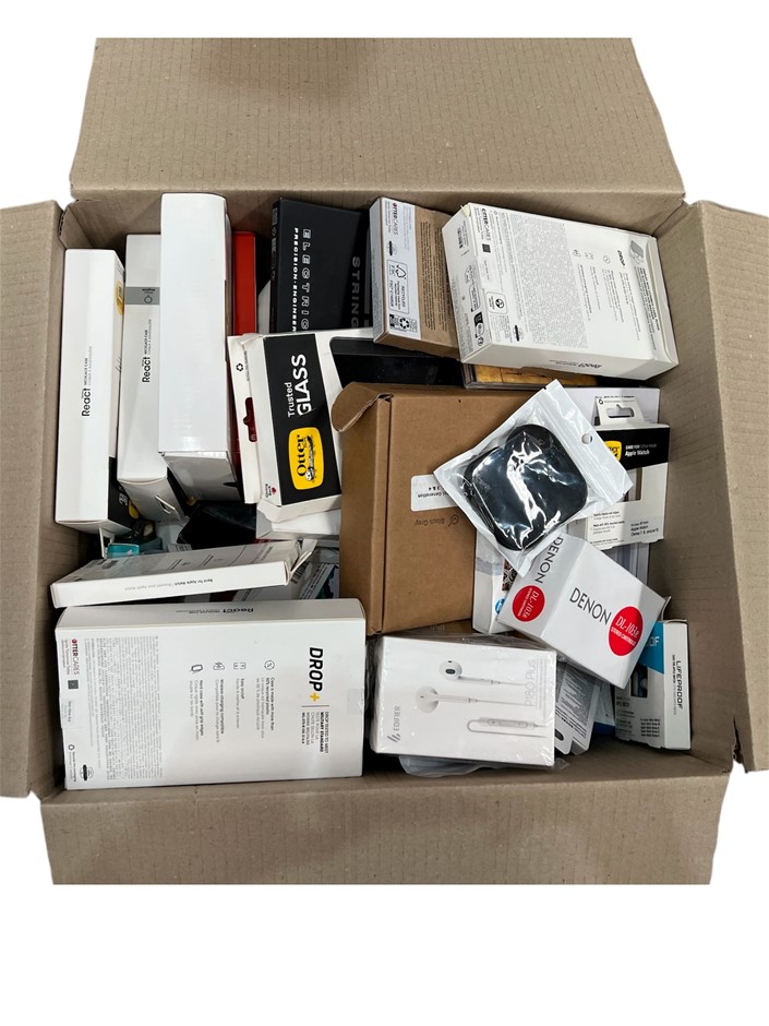 Assorted Electronics & Accessories (Medium Box) NB: Products Are Untested/C