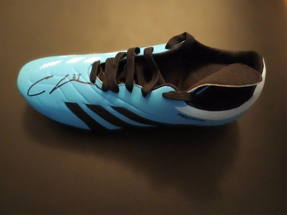CHARLIE CAMERON SIGNED FOOTBALL BOOT