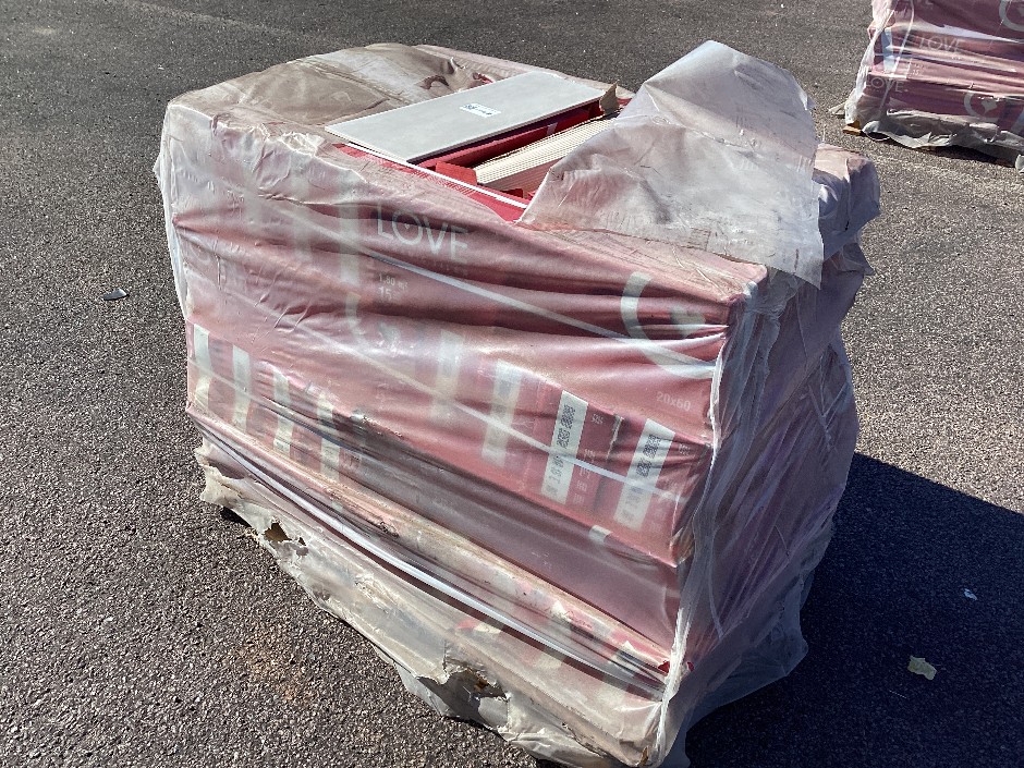Unreserved Cerbis Ceramics - Bulk Assorted Ceramic Tiles - Multile Pallets