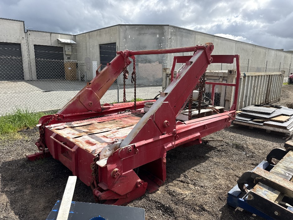 Hydraulic Truck Mounted Skip Bin Loader Assembly
