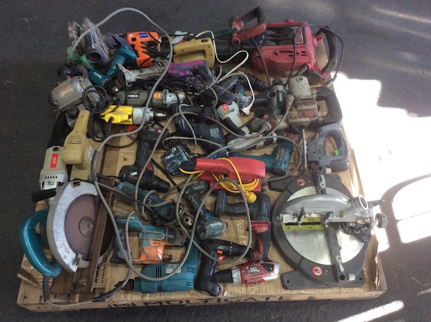 Bosch/Ryobi/Ozito Mixed Brand and Model Electric Drill/Power Tools