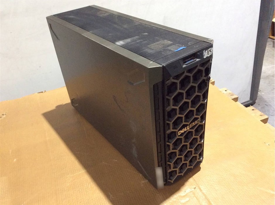 Dell PowerEdge T640 2x Xeon 4110 Sliver Tower Server