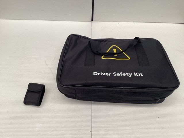 <p>Driver Safety Kit And Pulse Oximeter</p>