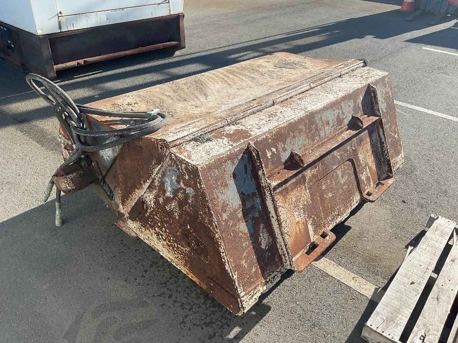<p>Norm Skid Steer Sweeper Attachment</p>
