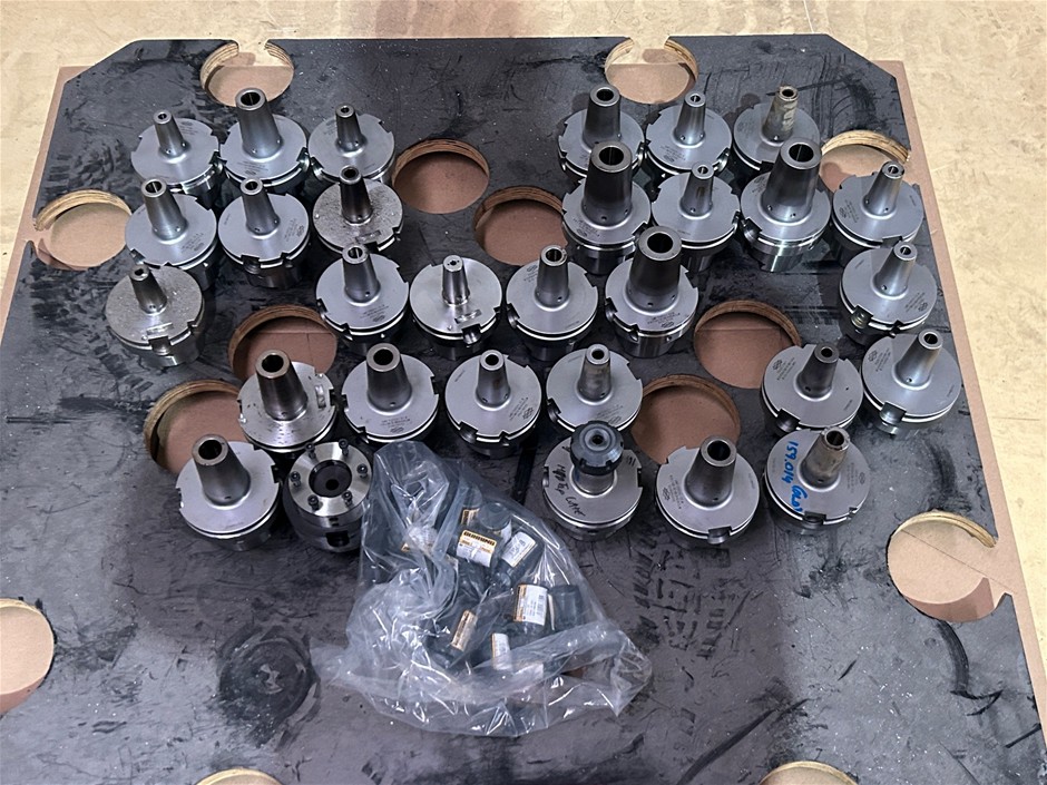 30 x HSK 100 Tool Holders