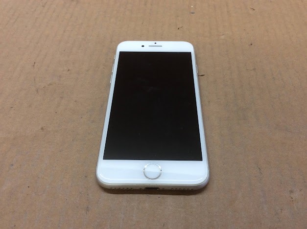 APPLE IPHONE 8 A1863 Phone 64GB