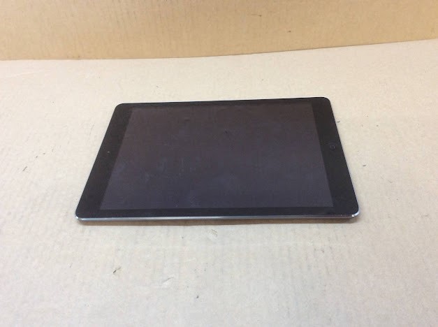 Apple iPad Air 1 (A1474) Tablet 16GB