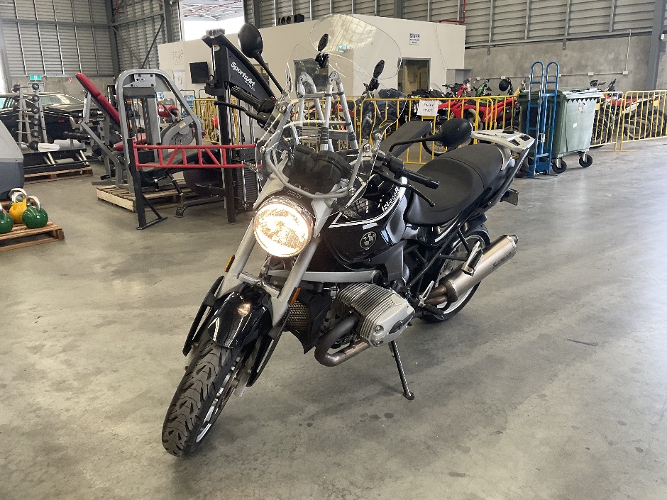 <p>2010 BMW R1200R  Petrol</p>