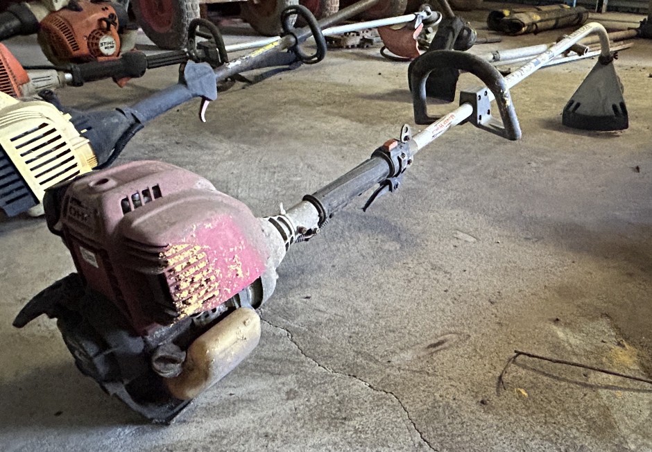<p>Honda GX25 Wipper Snipper</p>