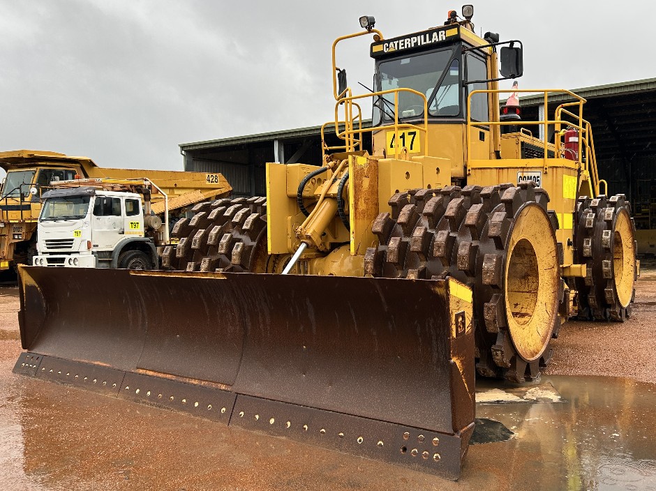 <p>1996 Caterpillar 836 Compactor Dozer</p>