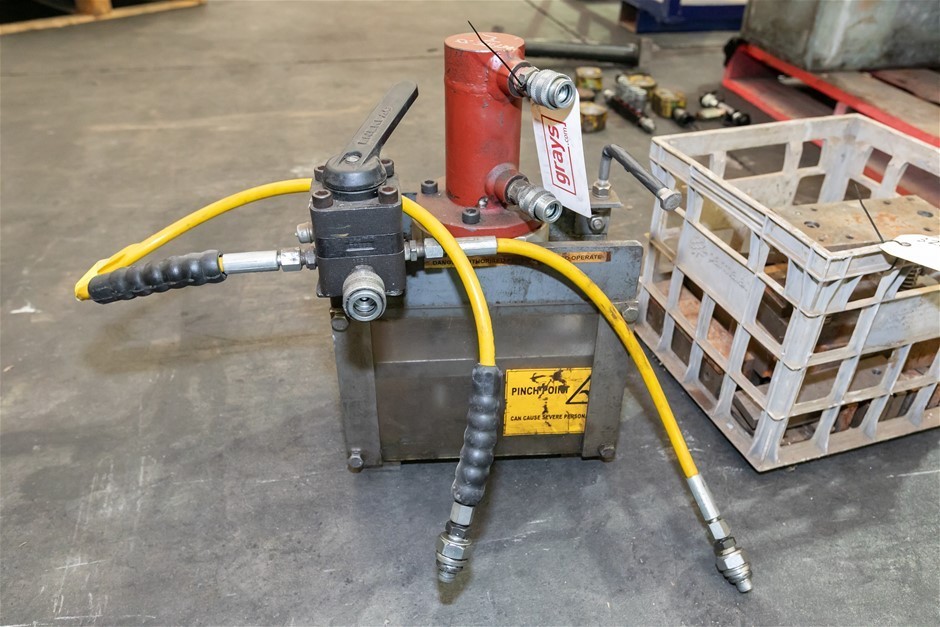 <p>Enerpac Hydraulic Press</p>