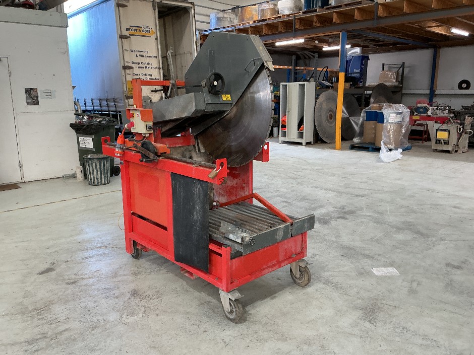 Husqvarna TS1000F Masonry Table Saw