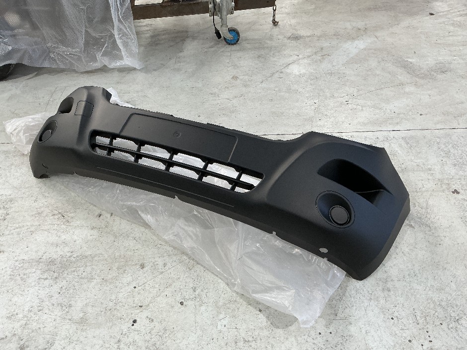 <p>Bumper To Suit Renault Master</p>