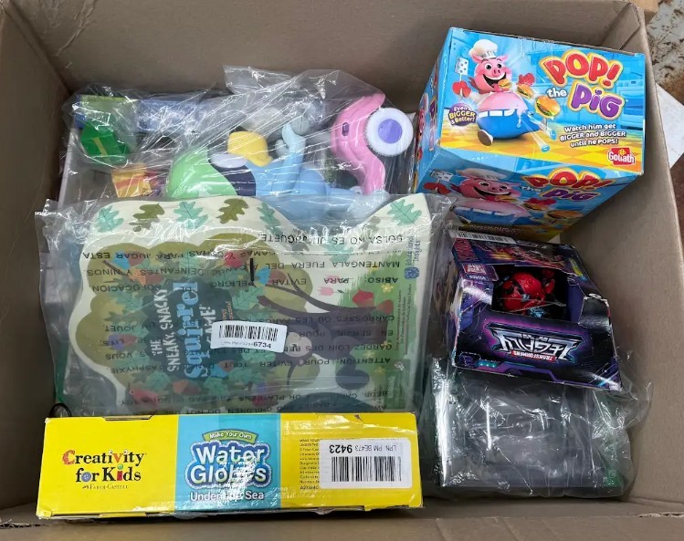 Assorted Childrens Toys, NB: Some may be missing pieces/accessories.