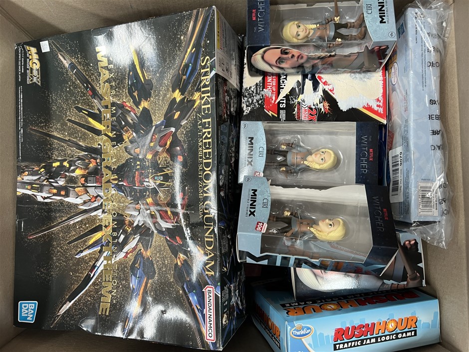 13 x Assorted Toy products; Incl. Gundam, Traffic Jam, Connect 4, Witcher C