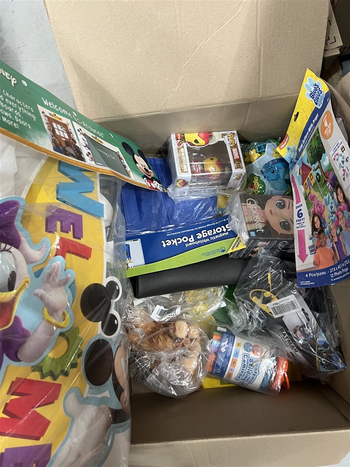 11 x Kids Products; Incl. Storage Packet, Iron man, Nickelodeon Photo Props