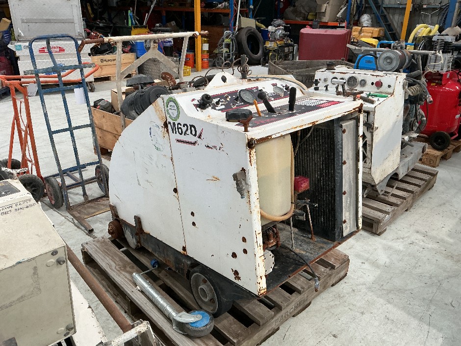 <p>Morley M62 Road Saw</p>