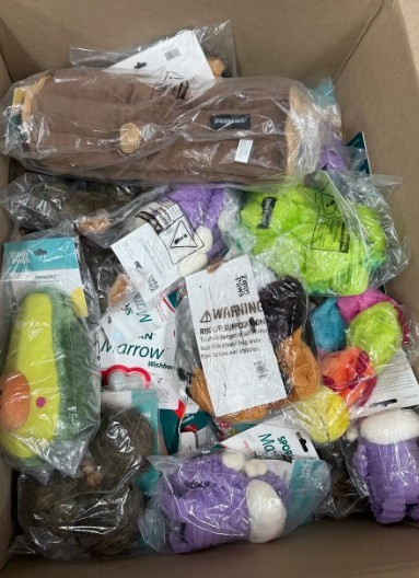 Assorted Dog Items, includes Sporn Bone Chew Toys in Various Sizes, ZippyPa