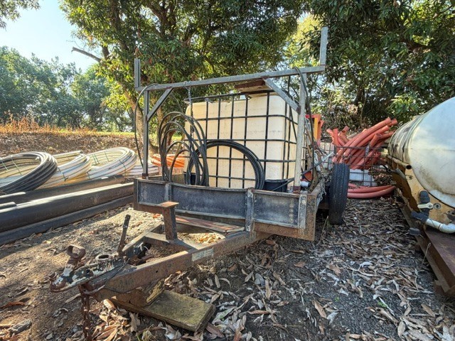 <p>30000PSI / 15000PSI High Pressure Washer Trailer Mounted</p>