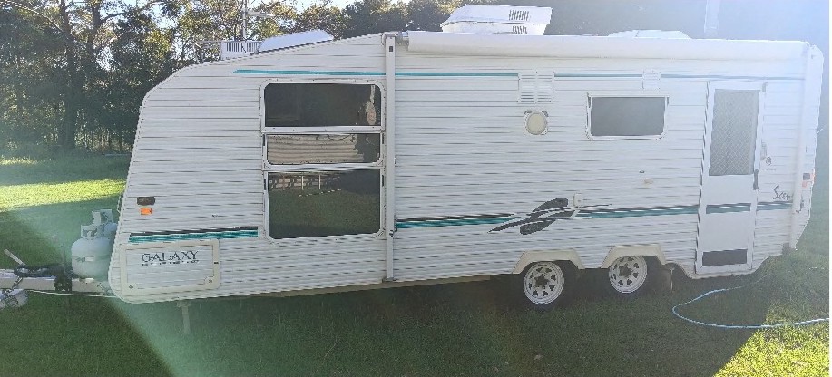 2002 Scenic Galaxy Series Caravan