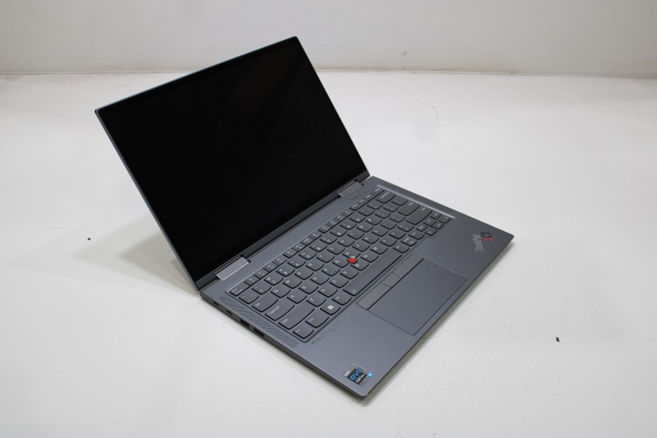 <p>LENOVO THINKPAD X1 YOGA GEN 6 20Y0S2LW00</p>